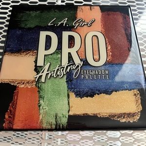 LA Pro Artistry Pallette